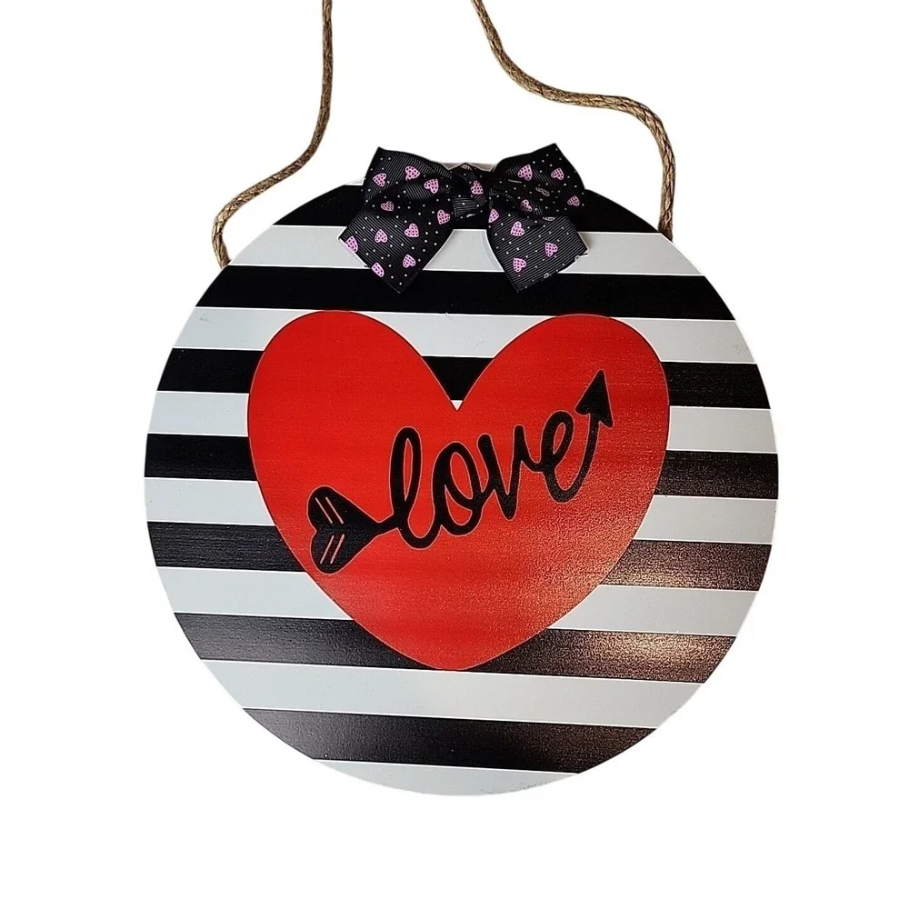 3 Valentines Day Heart Sign Wreath Making‎ Signs Stripes And Red Heart